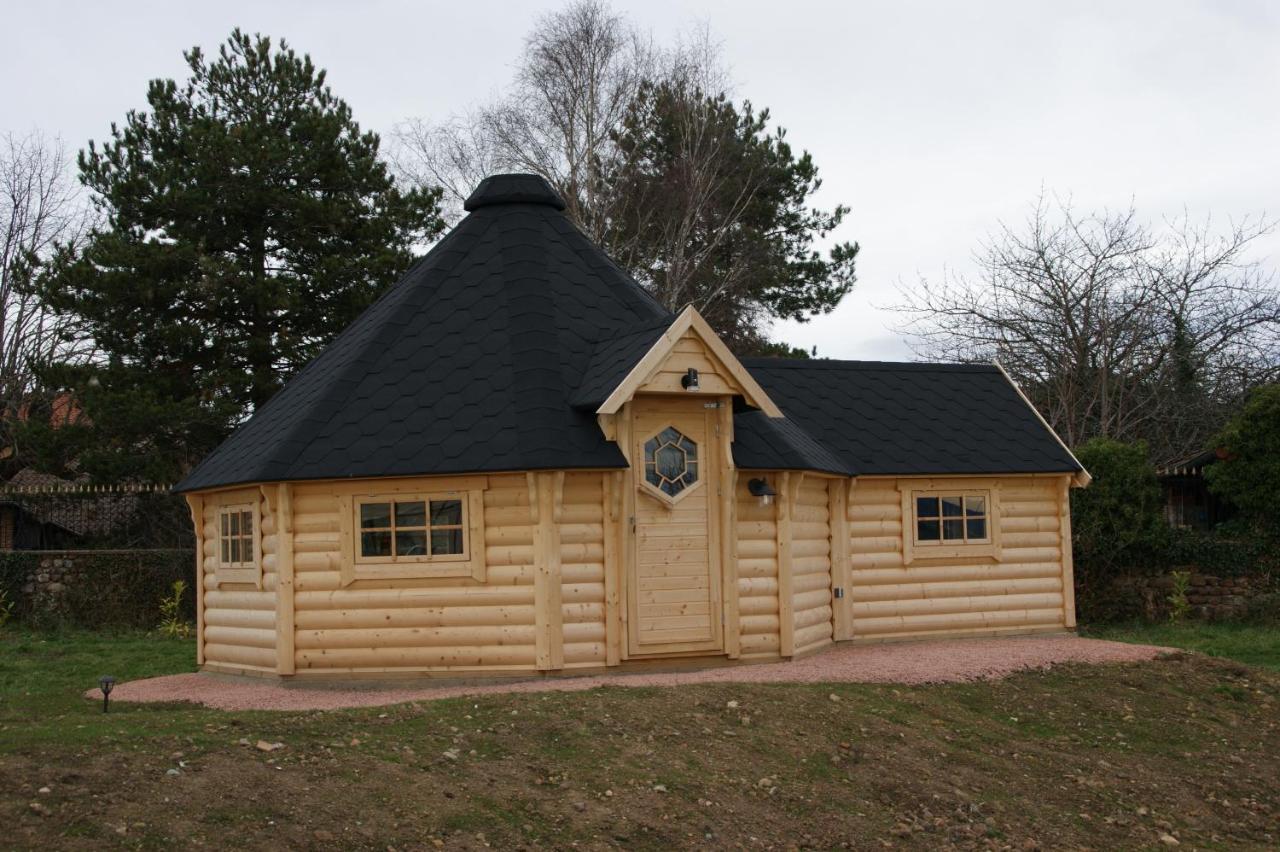 Les Cabanes Du Grand Nord Pradines  Dış mekan fotoğraf